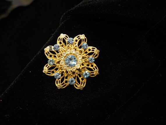 Light Blue Rhinestone Filigree Brooch Vintage Ret… - image 2