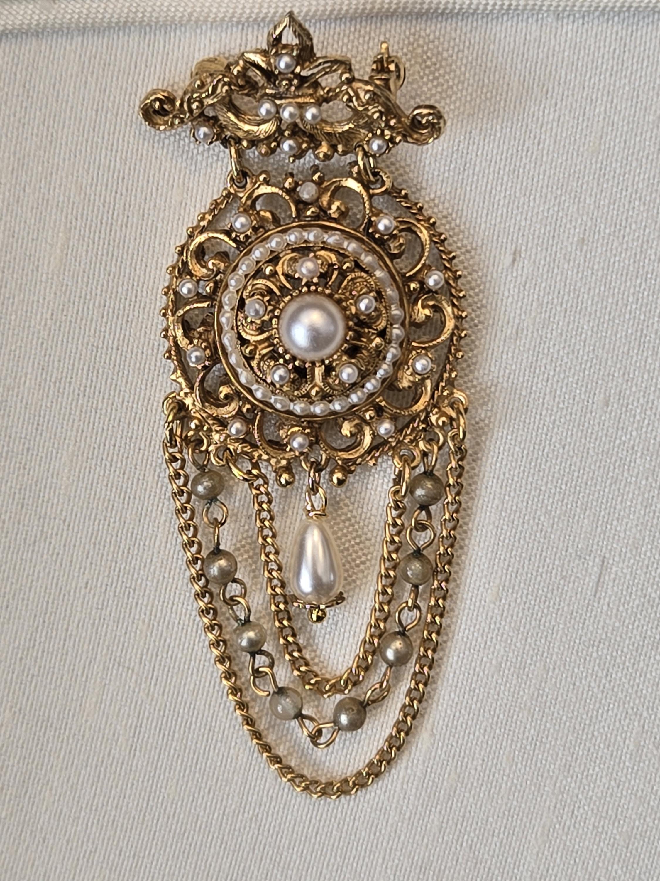Florenza Brooch - Etsy