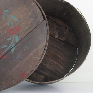 Vintage Handmade Stenciled Shaker Box wooden country primitive  SALE