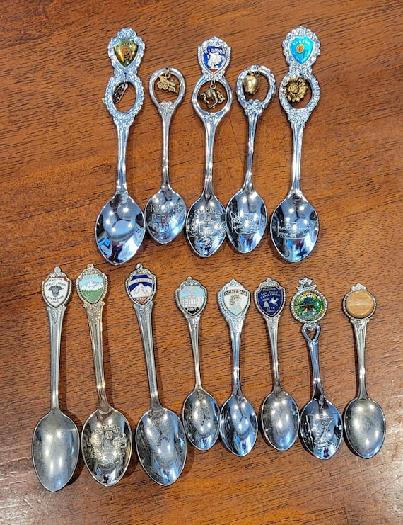 Souvenir Spoons/ Travel Collectable Spoons - Etsy