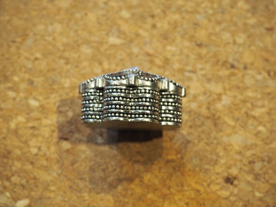 Black Enamel Trinket Box / Tiny Collectable Box b… - image 4