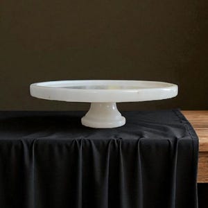 White Marble Cake Stand – 28cm Round Serving Plate with Pedestal – Elegant Dessert Display for Parties, Weddings & Home Decor