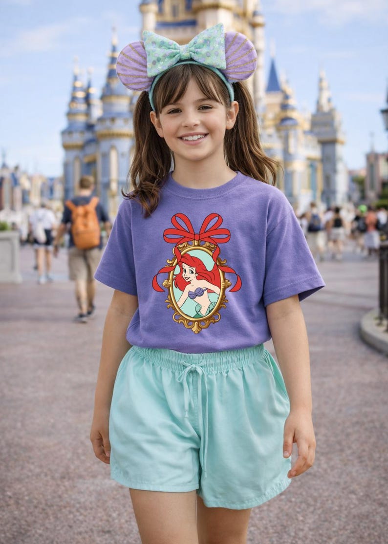 Peut inclure: Ensemble de trois mugs en c&eacute;ramique avec une finition mate et mouchet&eacute;e. Les tasses sont de couleur cr&egrave;me, gris clair et gris fonc&eacute;. Chaque mug a un design simple et minimaliste.