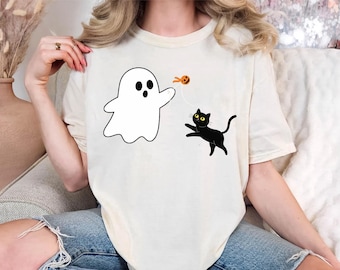 Chemise de chat noir fantôme mignon d'Halloween, cadeau d'Halloween pour les amoureux des chats, t-shirt drôle de chaton noir, chemise de saison effrayante, chemise femme de chat effrayant d'automne