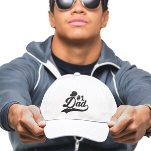 Dad No1 Casual Dad Cap, Breathable Cotton Low Profile Hat for Dads on the Go, Ideal Birthday or Fathers Day Gift