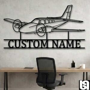 Aangepaste Beechcraft Baron G58 vliegtuigsilhouet - metalen wanddecoratie - tweemotorige luchtvaartkunst