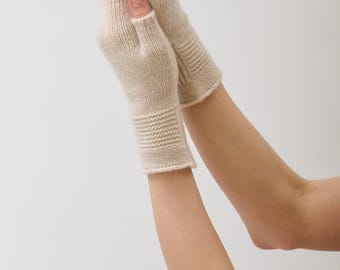 Cashmere Fingerless Gloves, 100% Organic Mongolian Wool, Beige Knit Mittens, Warm Winter Accessory, Soft Minimalist Hand Warmers