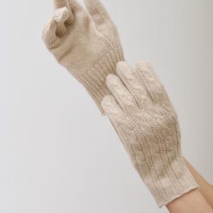 Women&#39;s Cashmere Gloves, Cream Winter Gloves, Gift for Her, Mongolian Organic Wool