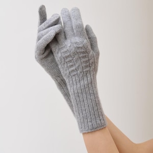 Cable Knit Cashmere Gloves, 100% Pure Mongolian Cashmere, Gray Winter Gloves for Women, Soft Warm Gift, Cozy Cold Weather Accessories