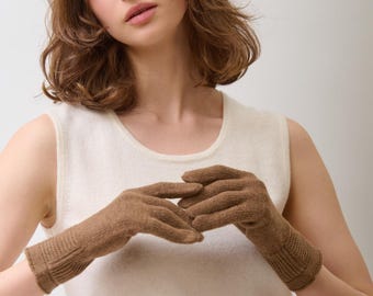 100% Camel Wool Gloves, Soft Lightweight and Warm Winter Gloves, Natural Color, Women's Wool Knit Gloves