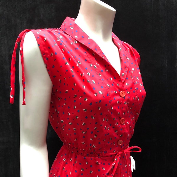 Vintage 70s summer dress in red with blue/white abstract print