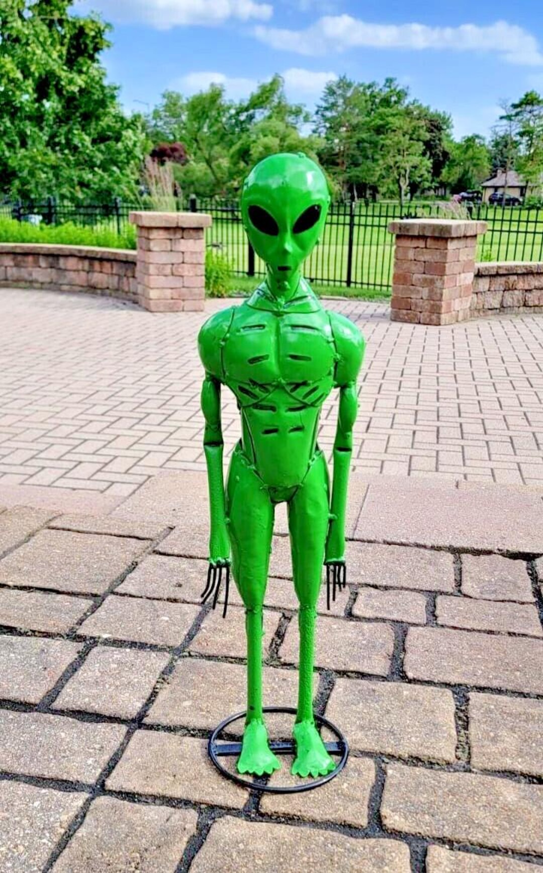 19" Handmade Rustic Metal Art "green Alien" Home, Yard Decor Ufo-flying ...