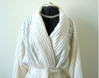 Plush Aqua and White Chenille Line Design Vintage BATHROBE Free Shipping Vintage SUZY Aqua and White Chenille ROBE Size L