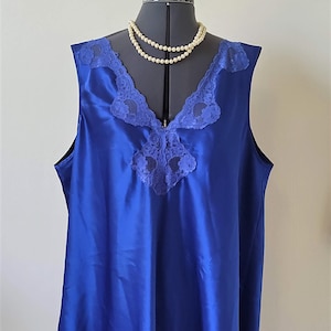 Vintage Lace Inset Nightgown Negligee Gown Blue Waterfall Satin XL