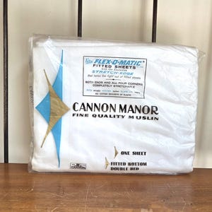 Lenzuolo con angoli vintage FULL in mussola bianca di CANNON, nuovo nella confezione.