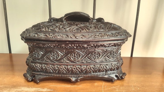 Vintage Ornate Chalkware Jewelry Box Trinket Box - image 3