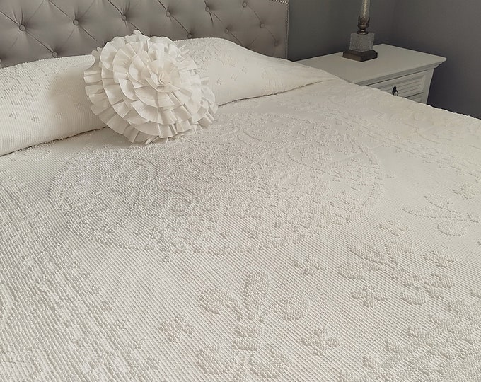 Vintage Ivory Chenille Bedspread Hobnail Full BATES Bedspread Etsy