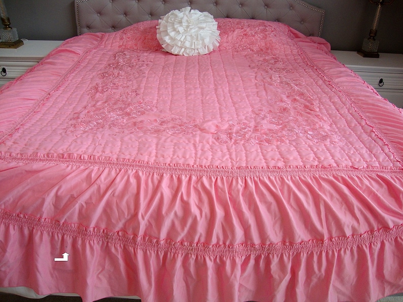 Vintage Embroidered Bedspread Satin Coverlet Full Old Etsy