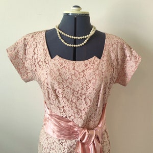 Vintage Cocktail Dress 1950s Bombshell Pink Lace Fitted Lace Dress