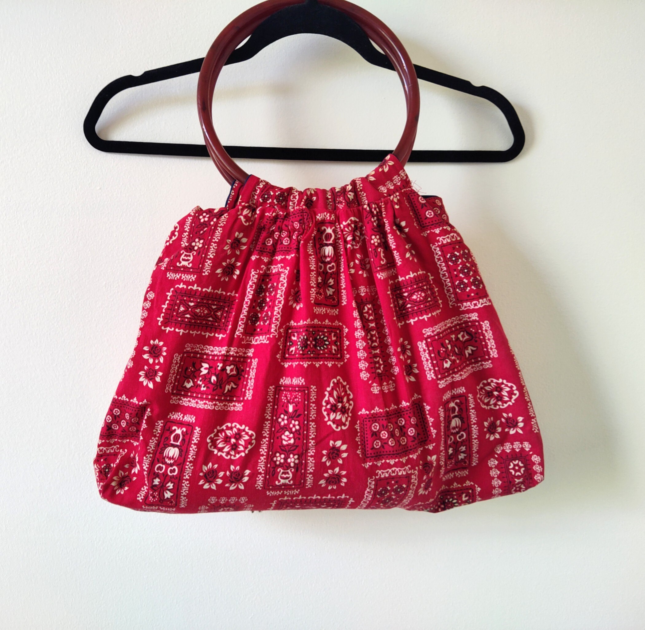 Woven Shoulder Bag Silk Scarf Pleated Travel Messenger Tote