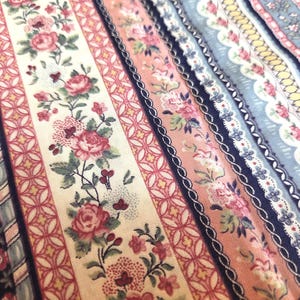 Vintage Calico Fabric Cotton Roses and Flowers 35 x 35