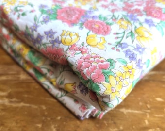 Vintage Calico Fabric BRIGHT FLOWERS Cotton Fabric 44 X 36 By The Yard