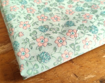 Vintage Calico Fabric Flowers and Clovers on Mint Green by Springs Industries 45 X 61