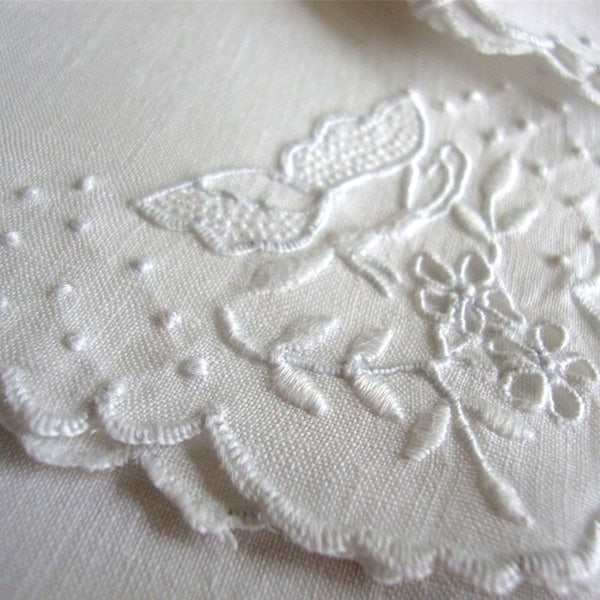 8 Vintage Embroidered Napkins Butterfly  Madeira Napkins Perfect