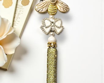 Pearl Bumble Bee Rhinestone Stylus Pen: Desk Accesory