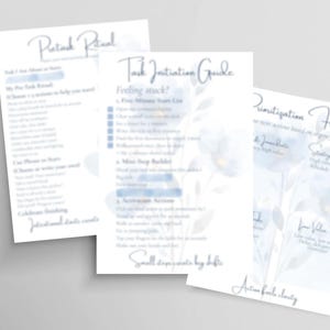 Puede incluir: Tres hojas de trabajo imprimibles con un fondo de acuarela azul con diseños florales. Las hojas de trabajo se titulan "Task Ritual", "Task Initiation Guide" y "Prioritization Framework".