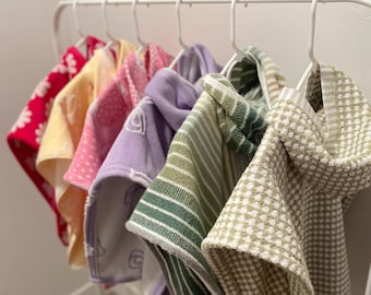Poncho de toalla con capucha hecho a mano para bebé/niño pequeño (0-3 años)