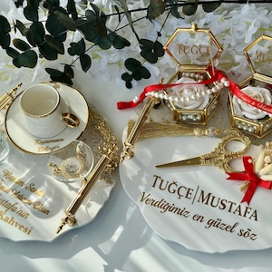 Elegant Personalized Engagement Ring Tray Set, Epoxy Ring tray, Engagement Ring, Promise tray, Engagement & Promise Rings