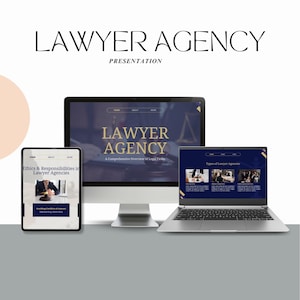 Puede incluir: Una presentación digital titulada "Lawyer Agency" que se muestra en una computadora de escritorio, una tableta y una computadora portátil. Las pantallas muestran el texto "Lawyer Agency" y "Ethics & Responsibilities in Lawyer Agencies". El fondo es blanco con un círculo color melocotón.