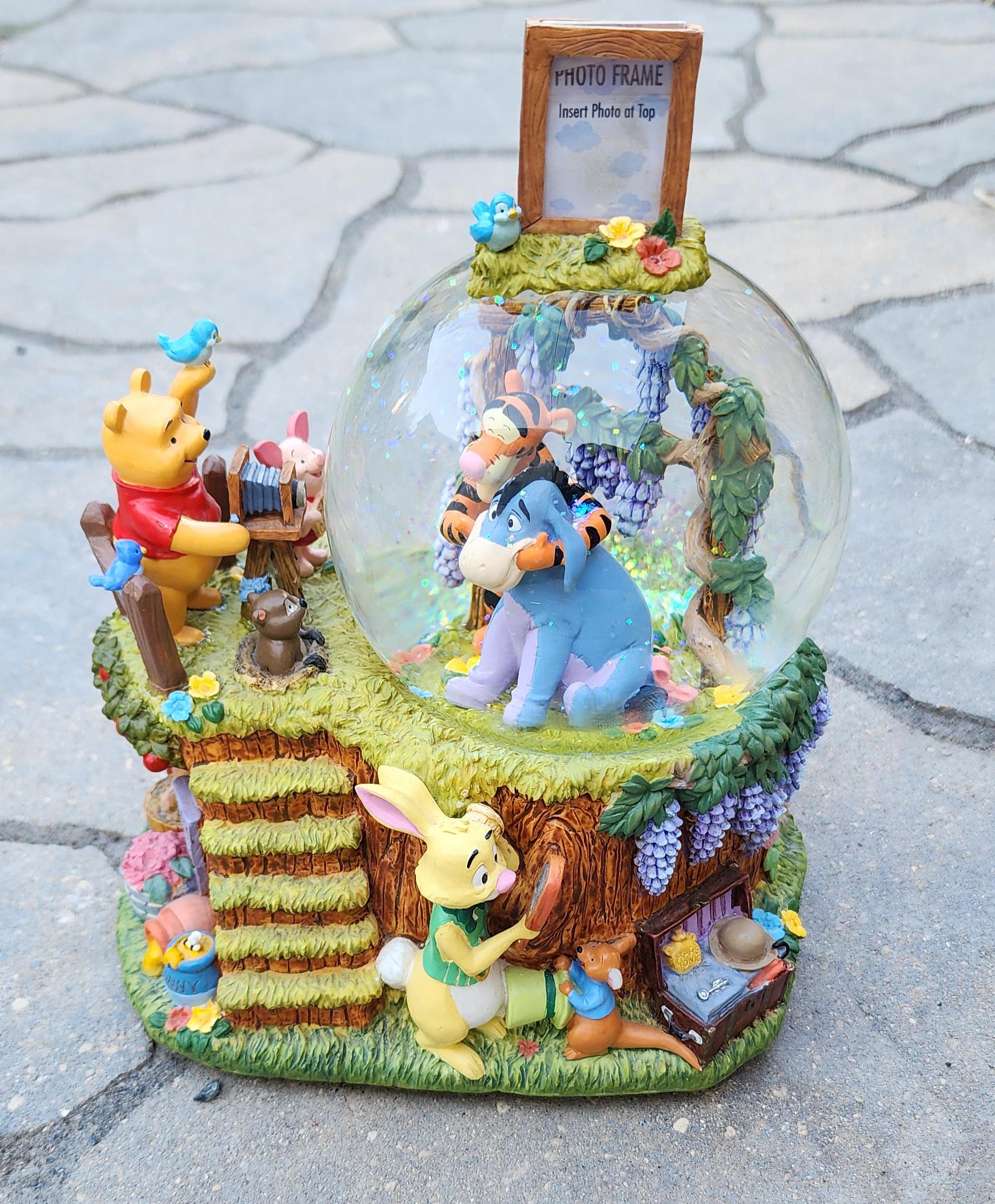 Winnie the Pooh ディズニー Disney スノーグローブ レア Winnie the Pooh Musical Snow Globe - Etsy Canada
