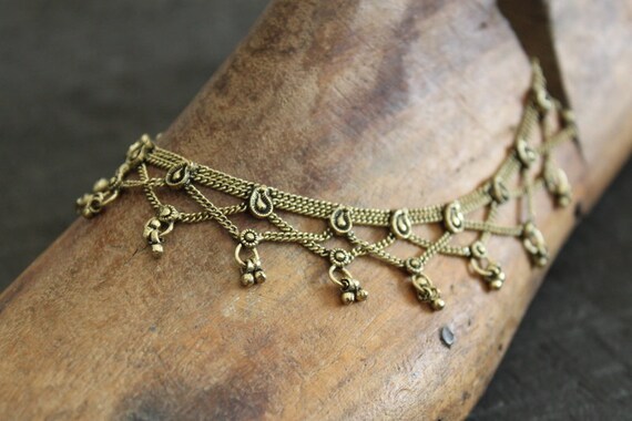 Brass anklets Tiny drops Indian Gypsy Dancer Anklets Boho Anklet Beach wedding foot jewelry Vintage Style Brass Plated Jingle Anklet