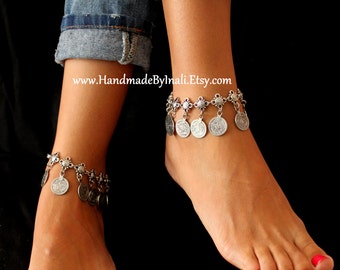 A single Antique Silver plated BELLY DANCER Turkish Floral and dangle replique coins Anklet Gypsy Vintage look Beach wedding foot jewelry