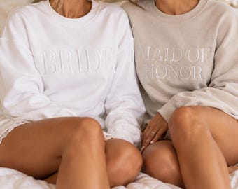Sweat-shirts brodés pour la mariée/demoiselle d'honneur avec manches personnalisées, cadeaux personnalisés pour le cortège nuptial, cadeaux pour une demande en mariage à une demoiselle d'honneur ou une témoin
