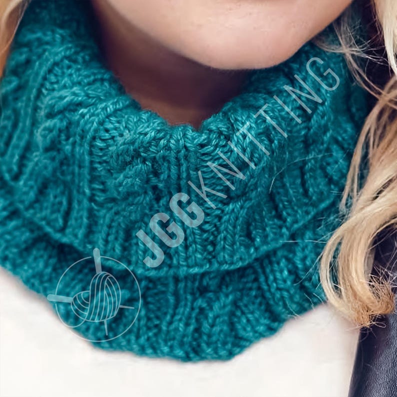 Chunky Cowl Knitting Pattern PDF I One Skein Neck Warmer I Easy Knit ...