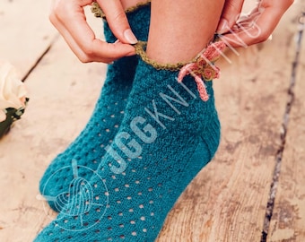 Lace Ankle Socks Knitting Pattern PDF I Floral Crochet Edge I Instant Download