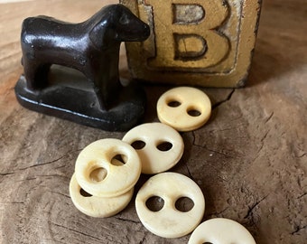 6 antique hand carved bone buttons 15 mm