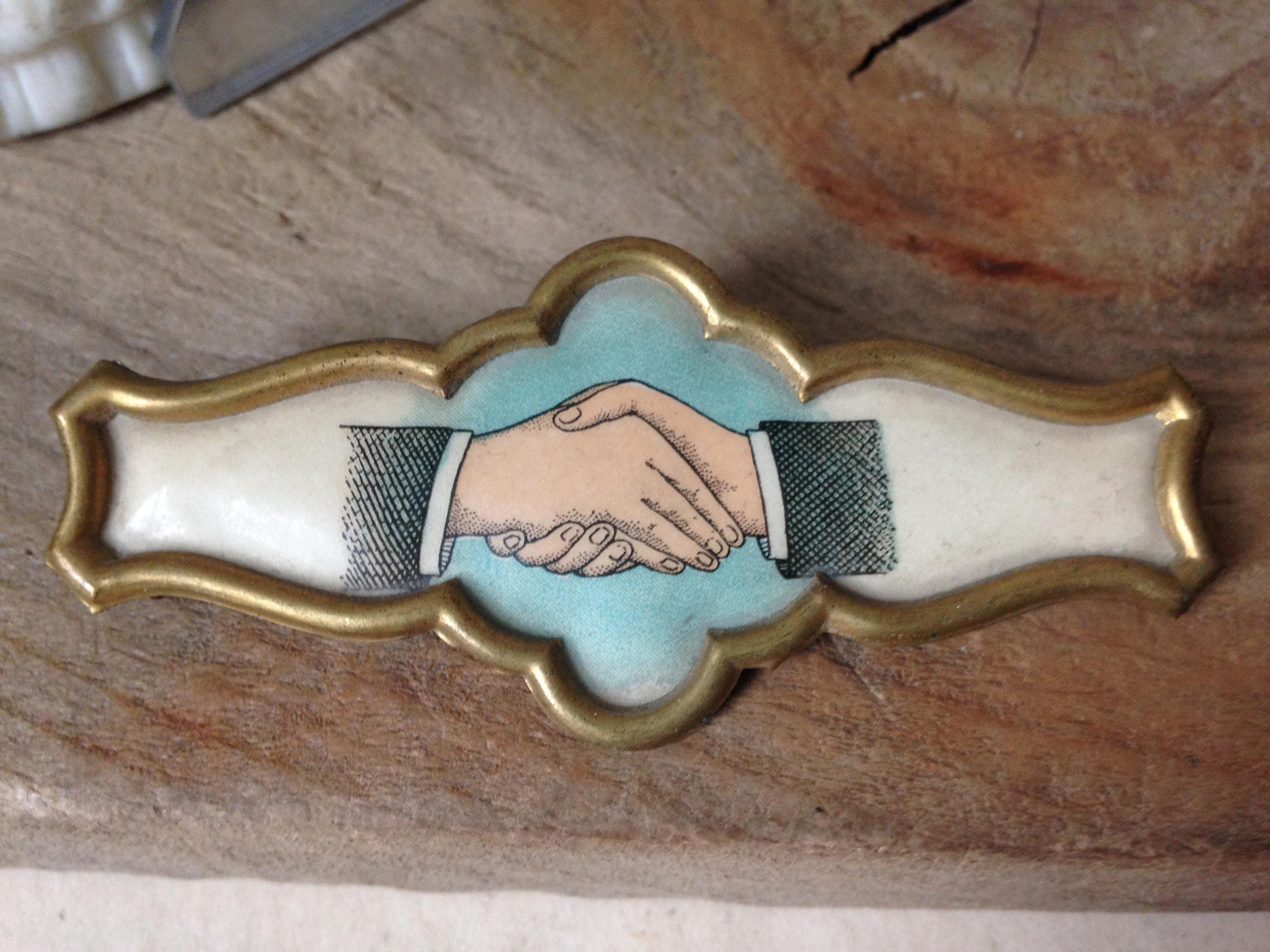 Shaking Hands Pin - Main Image