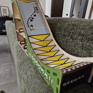 Super Salto Macchine - Super Jump car - Montessori File per taglio laser 60x60 - ISTRUZIONI MONTAGGIO 15MINUTI + File stampa grafica 1:64
