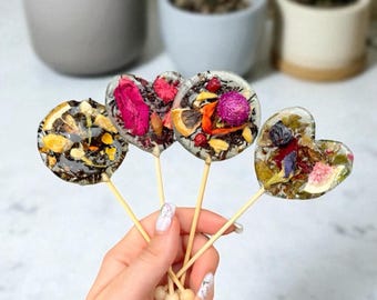 Set of Artisan Tea Lollipops in a Box, Sugar-Free Isomalt Pops with Dried Fruit Flowers