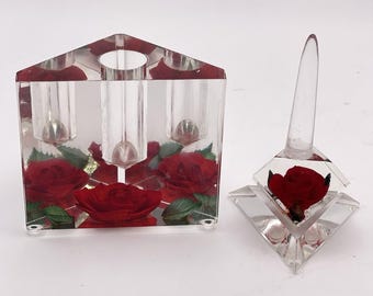 Porta anillos y candelabros de Lucite vintage de Bircraft, florero con capullo, rosa roja, EE. UU.