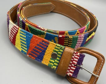 Cinturón vintage de cuero tejido de 48" (122 cm), tallas 2-3XL, con diseño de arcoíris, pespunte de látigo, estilo azteca, western y bohemio.