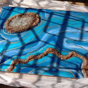 Blue and gold geode art, luxury Geode art, resin geode art, resin wall painting, wall art, wall frame, resin wall hanging, ocean vibe