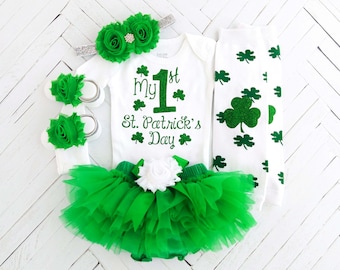 1st St. Patrick's Day Outfit, St Patricks Baby Bodysuit, Baby Girl Photo Prop, Baby Girl Outfit, Green Tutu Bloomer, Shamrock Legging,Clover