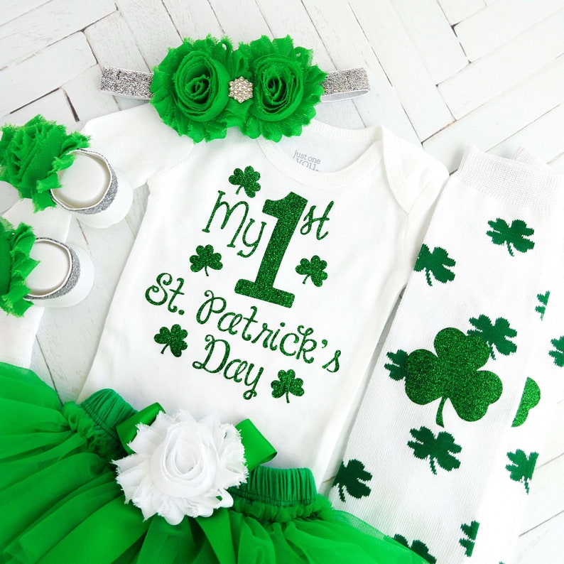 1st St. Patrick's Day Outfit, St Patricks Baby Bodysuit, Baby Girl Photo Prop, Baby Girl Outfit, Green Tutu Bloomer, Shamrock Legging,Clover afbeelding 5