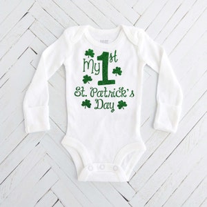 1st St. Patrick's Day Outfit, St Patricks Baby Bodysuit, Baby Girl Photo Prop, Baby Girl Outfit, Green Tutu Bloomer, Shamrock Legging,Clover image 6