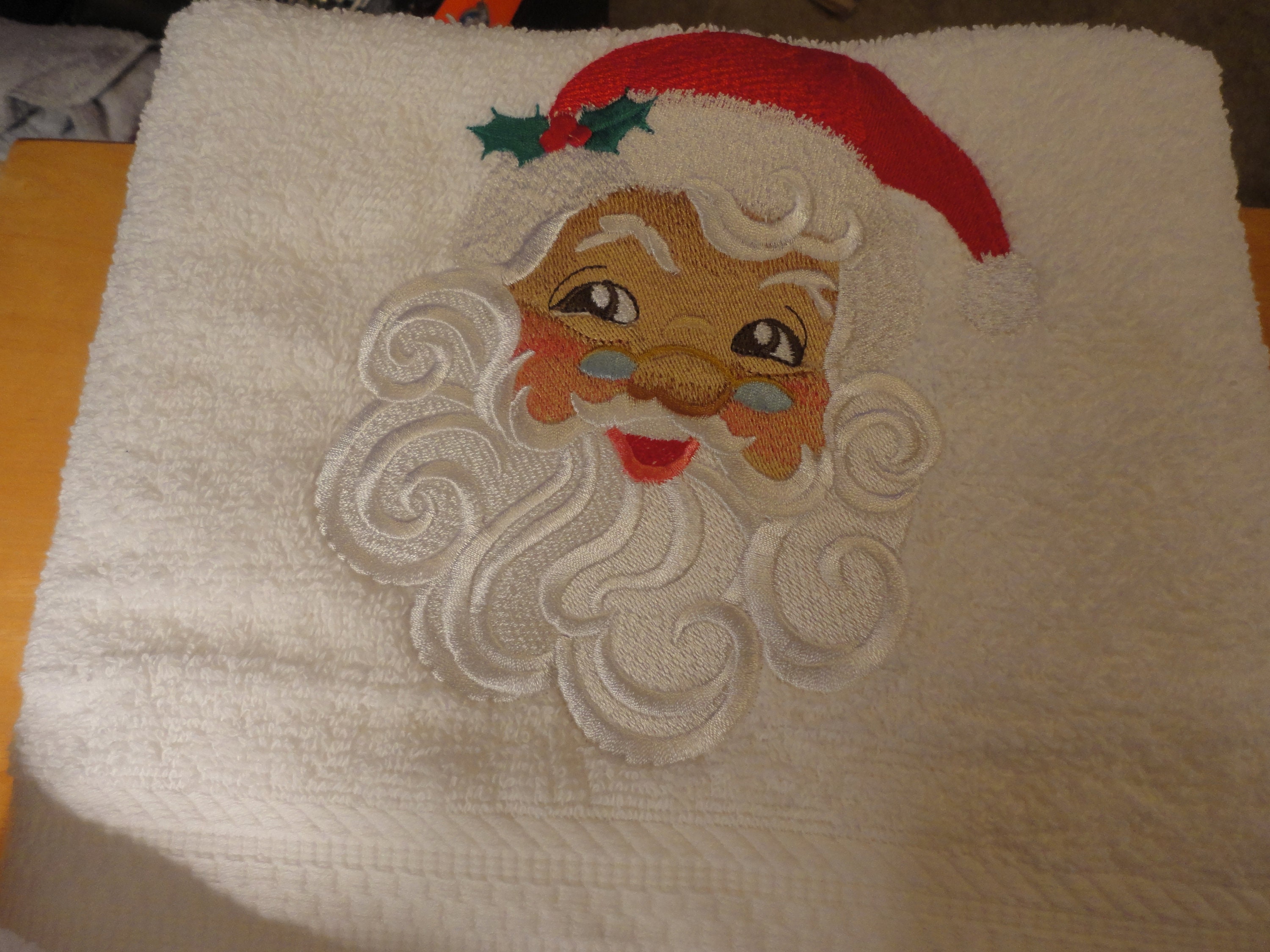 Red & White Embroidered Santa Claus 6-Piece Washcloth Set